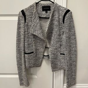 Black & White Banana Republic Cropped Jacket/Blazer - Size 8